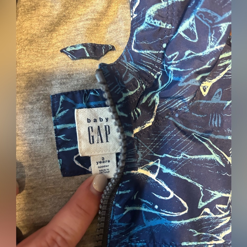 Gap Jacket - Picture 2 of 3
